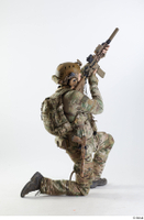  Photos Frankie Perry Army USA Recon - Poses kneeling shooting from a gun whole body 0006.jpg